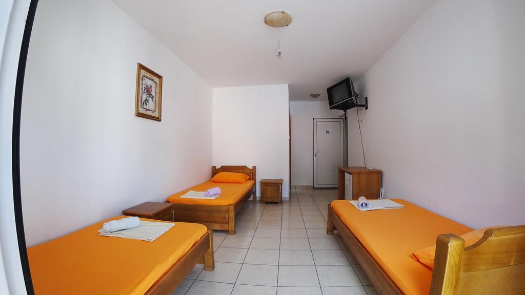 Guesthouse Sun Hostel Budva Ngoại thất bức ảnh