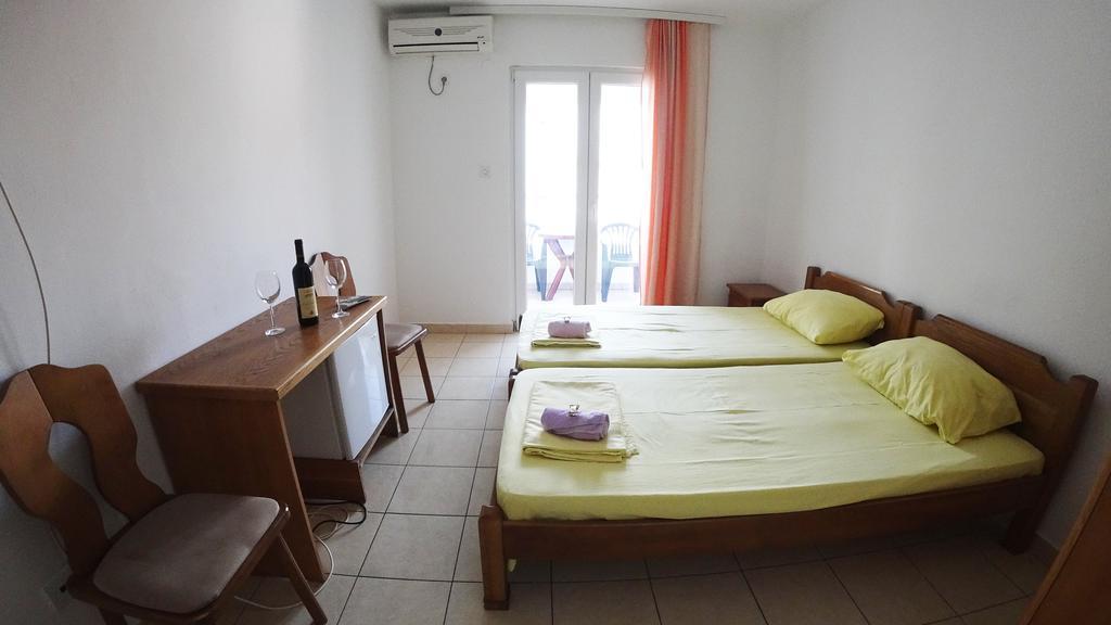 Guesthouse Sun Hostel Budva Ngoại thất bức ảnh