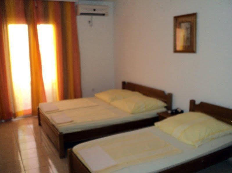 Guesthouse Sun Hostel Budva Ngoại thất bức ảnh