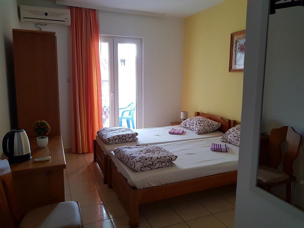 Guesthouse Sun Hostel Budva Ngoại thất bức ảnh