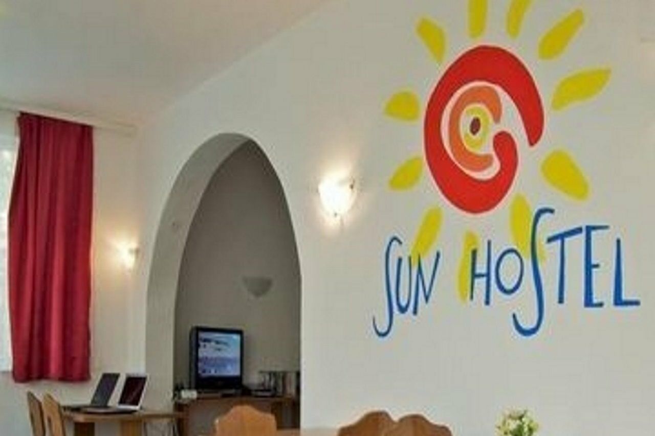 Guesthouse Sun Hostel Budva Ngoại thất bức ảnh