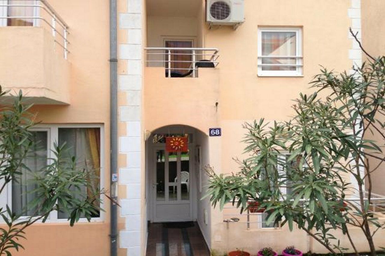 Guesthouse Sun Hostel Budva Ngoại thất bức ảnh